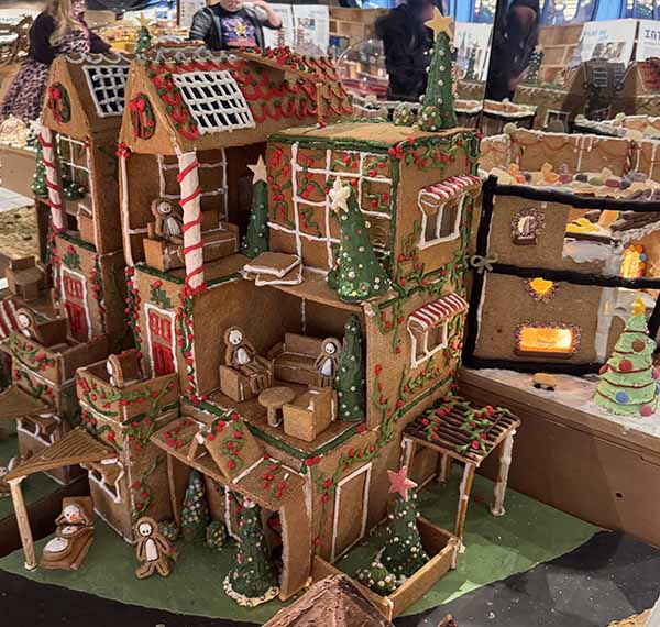 gingerbread-city2025
