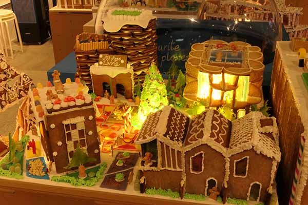 gingerbread-city2025