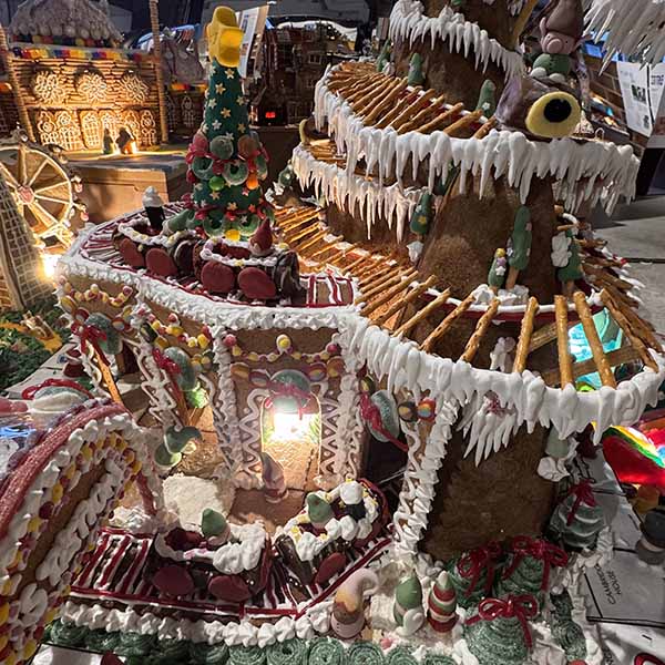 gingerbread-city2025
