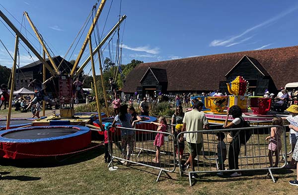 headstone-village-show