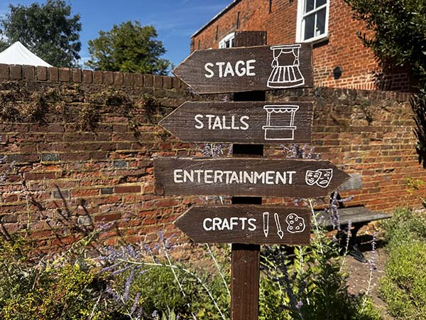 headstone-village-show