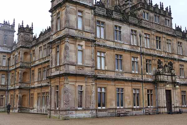 highclerecastle_1.jpg