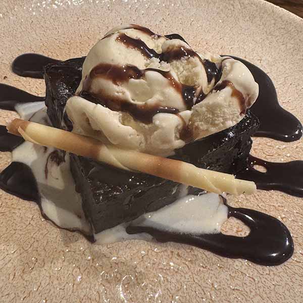 kingstonlacey-snowdrops