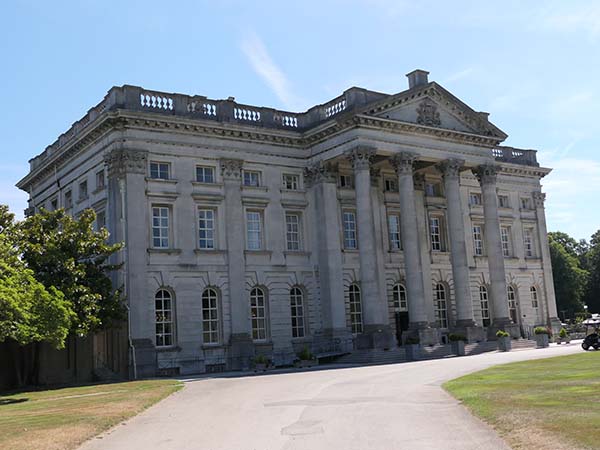 moor-park-mansion