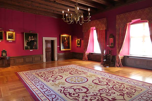 pieskowa-skała-castle