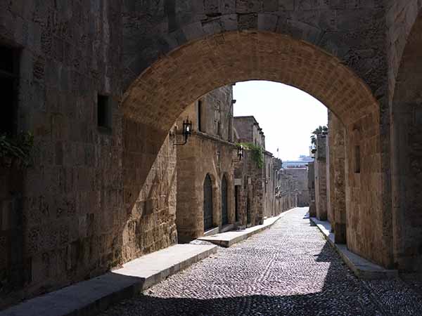 rhodes-oldtown1.jpg