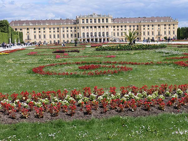 schoenbrunn-may