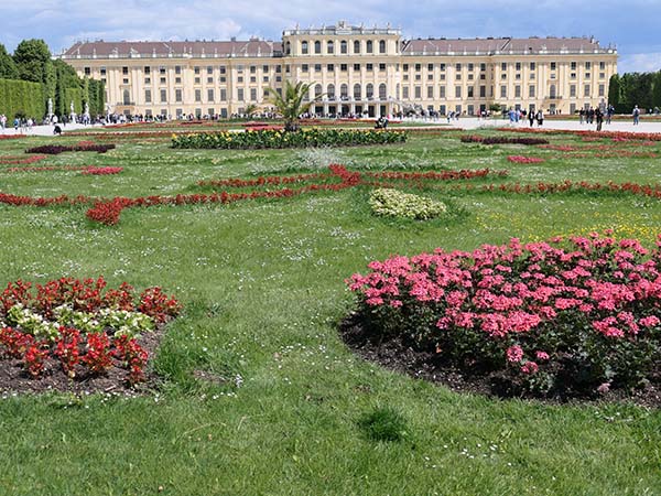 schoenbrunn-may