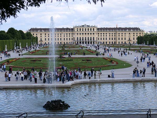 schoenbrunn-may