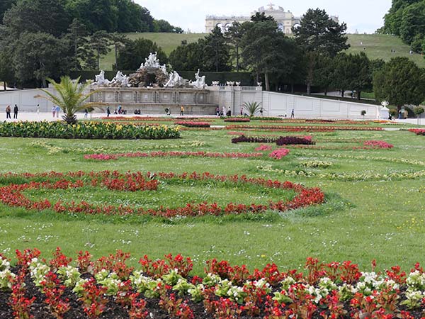 schoenbrunn-may