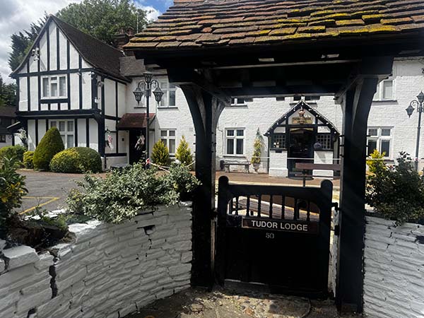 tudorhouse-eastcote