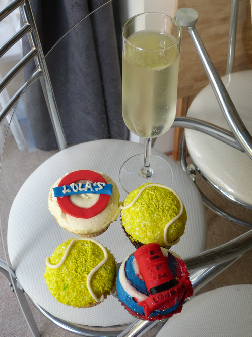 wimbledon-cupcakes02.jpg